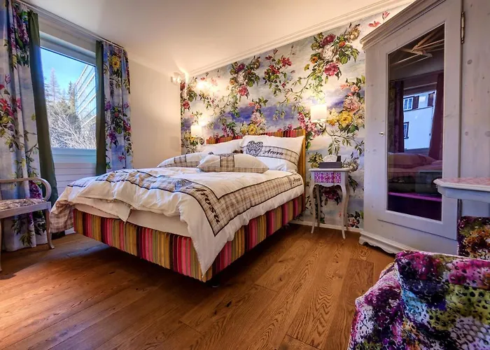 Home Hotel Arosa מלון ארוזה