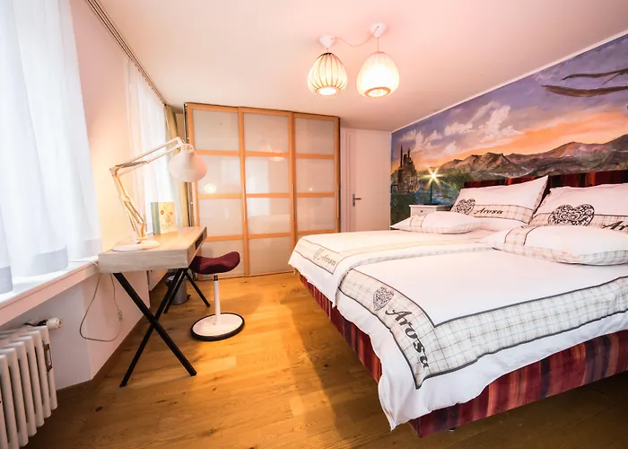 Home Hotel Arosa מלון ארוזה