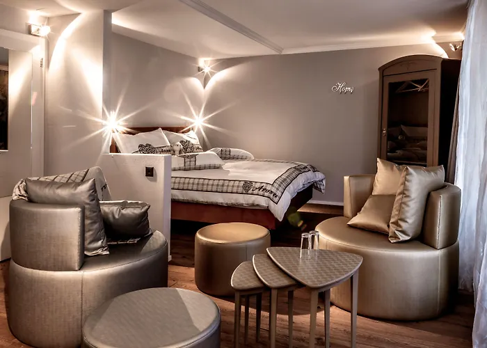 Home Hotel Arosa ארוזה