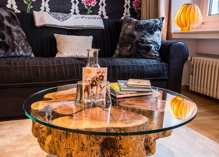 Home Hotel Arosa מלון ארוזה