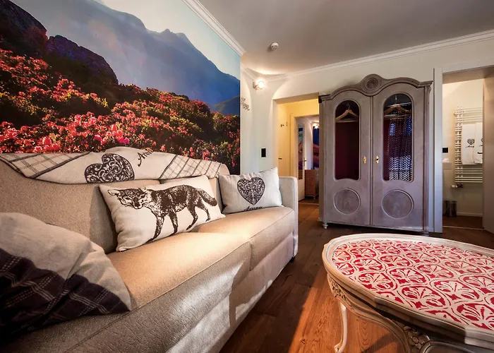 Home Hotel Arosa מלון