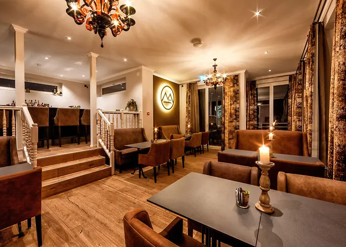 Home Hotel Arosa מלון ארוזה