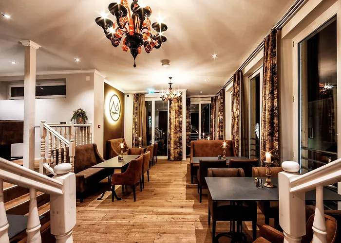 Home Hotel Arosa מלון