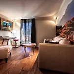 Home Hotel Arosa 3*