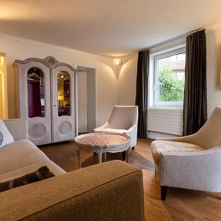 Szálloda Home Hotel Arosa