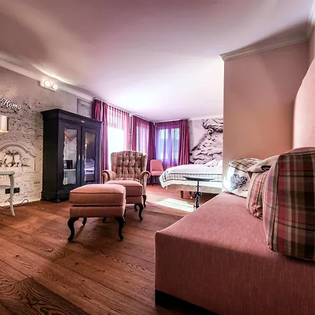 Szálloda Home Hotel Arosa