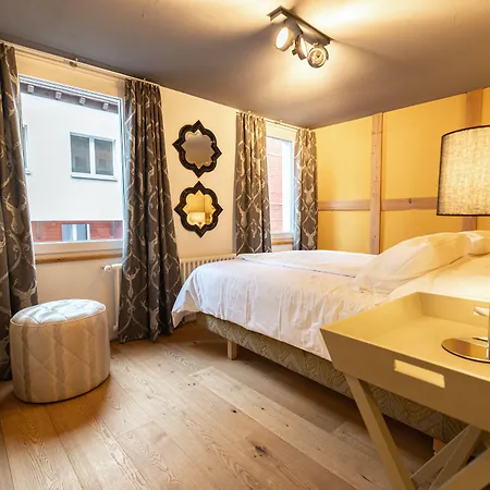 Home Hotel Arosa Szálloda 3*