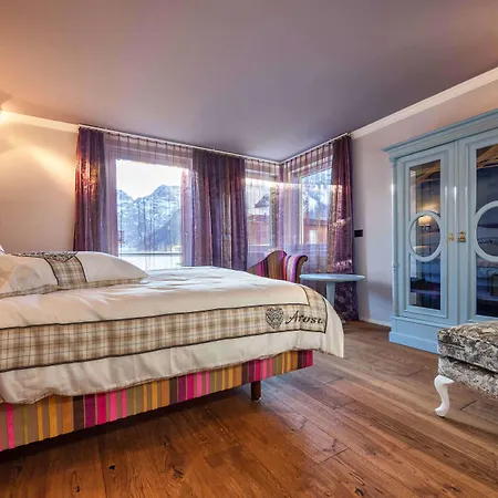 Home Hotel Arosa 3* Arosa