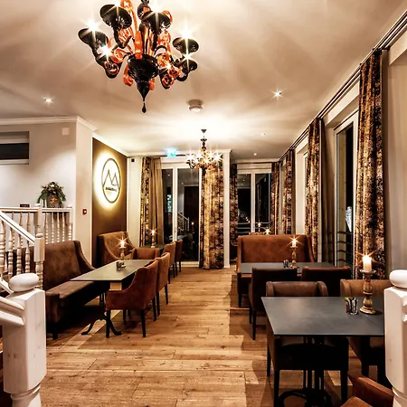 Home Hotel Arosa Hotell